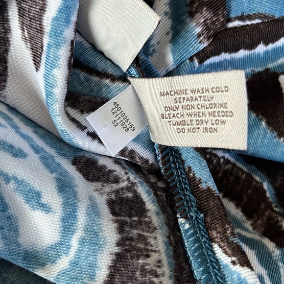 Easywear by Chicos womans stretchy short sleeve pullover top blue leaf print 16 - Picture 9 of 9